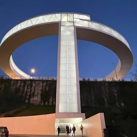 Piso Centrico De 5 Con Garaje En * Βίγκο