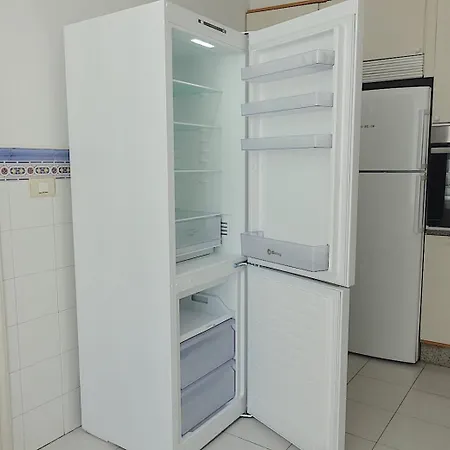 Piso Centrico De 5 Con Garaje En Βίγκο