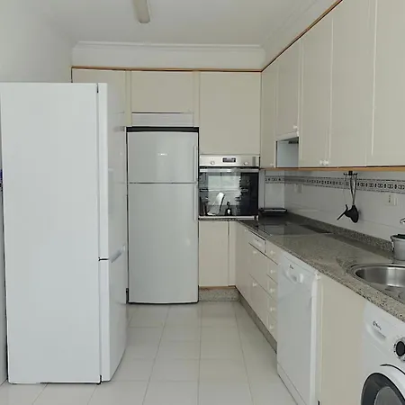 Piso Centrico De 5 Con Garaje En Lägenhet Vigo