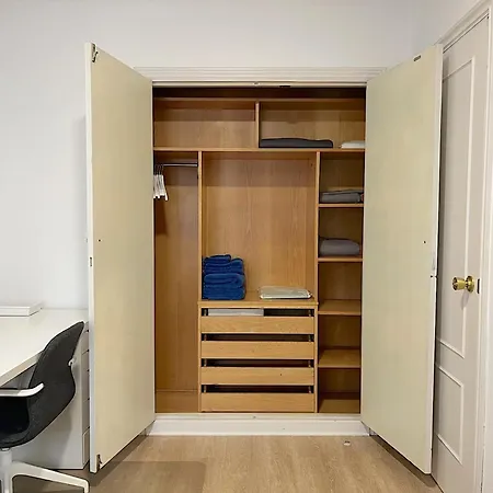 Piso Centrico De 5 Con Garaje En * ヴィーゴ