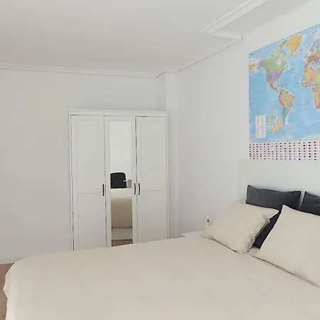 Piso Centrico De 5 Con Garaje En Apartment *
